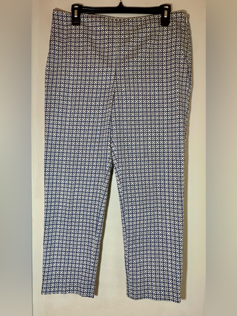 Talbots Heritage Navy White Geometric Print Cropped Pants | Ankle Capri Pants